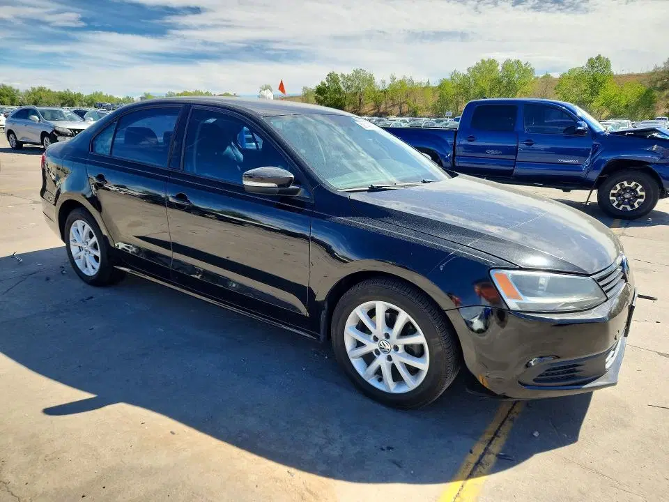 2011 VOLKSWAGEN JETTA VIN 3VWDX7AJ3BM370563 фото 4