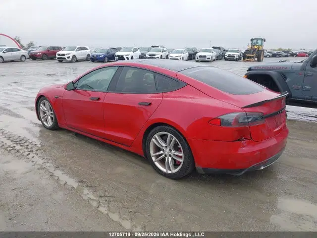 2015 Tesla Model S 85d VIN 5YJSA1H26FF095756 фото 3