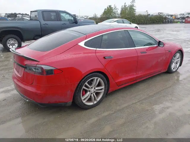 2015 Tesla Model S 85d VIN 5YJSA1H26FF095756 фото 4