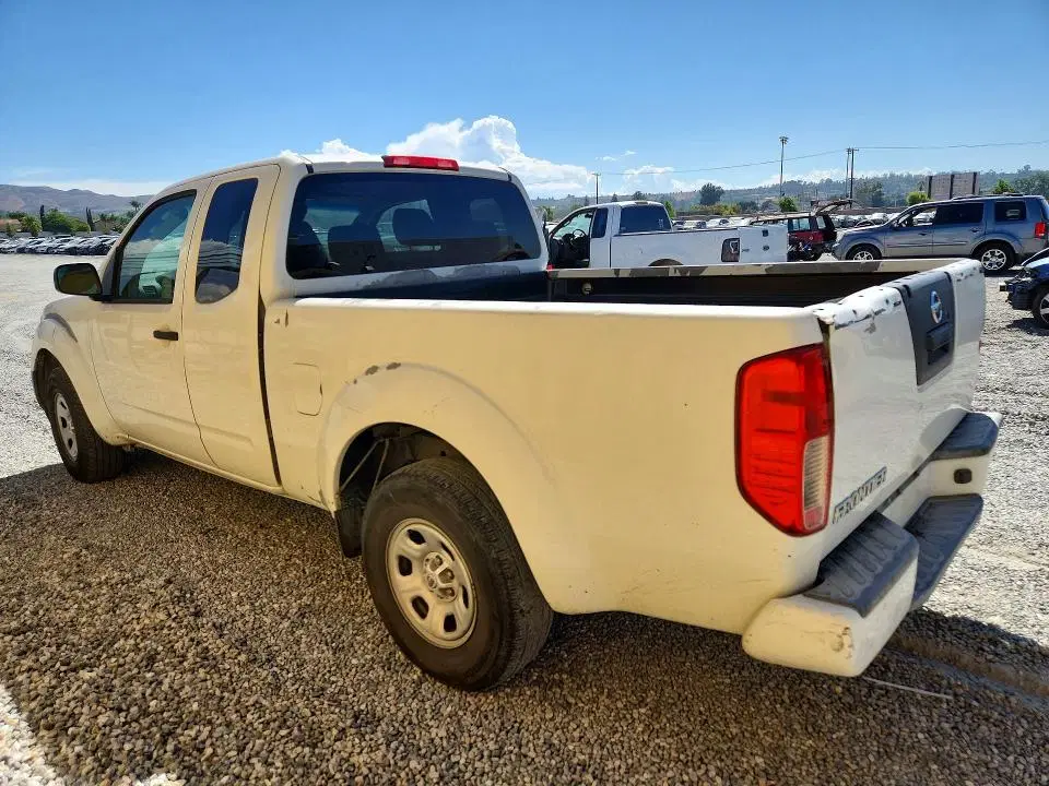 2018 Nissan Frontier VIN 1N6BD0CTXJN702640 фото 2