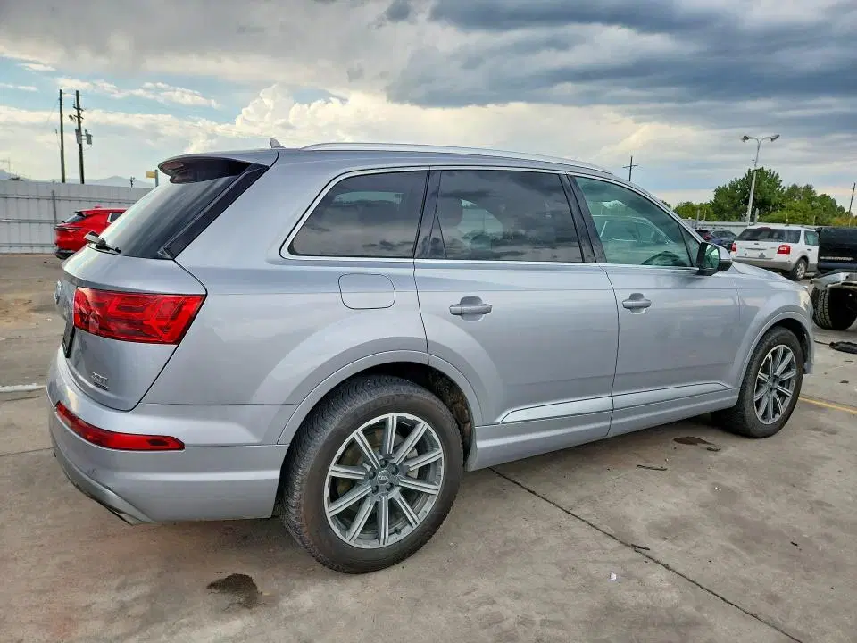 2018 AUDI Q7 VIN WA1LAAF75JD028790 фото 4