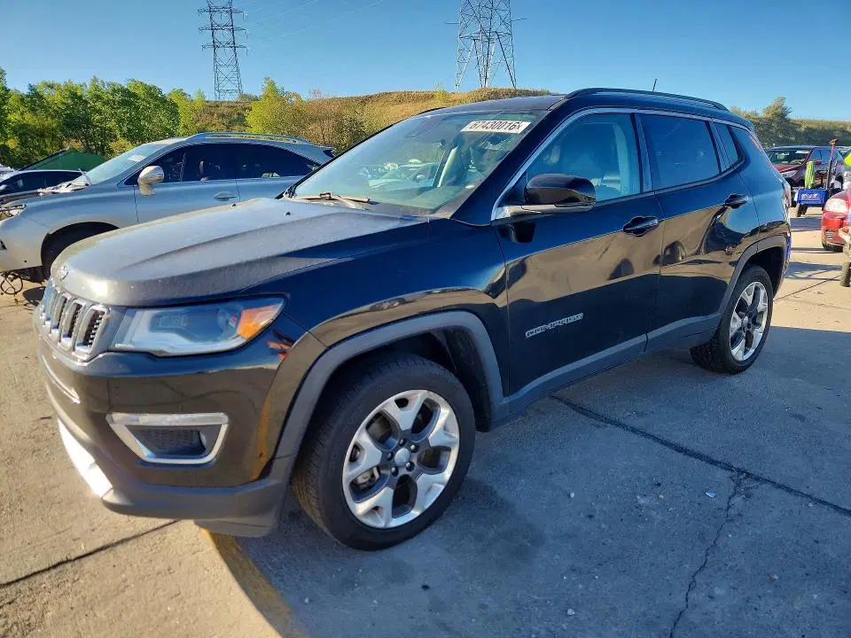 3C4NJDCBXJT340610 — 2018 Jeep Compass, Передняя часть (Front End), фото до ремонта
