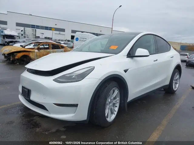 2023 Tesla Model Y VIN 7SAYGDEEXPF594959 фото 2