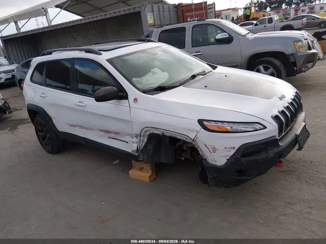 1C4PJMBB5EW317391 — 2014 Jeep Cherokee Trailhawk, Правый бок (Right Side), фото до ремонта