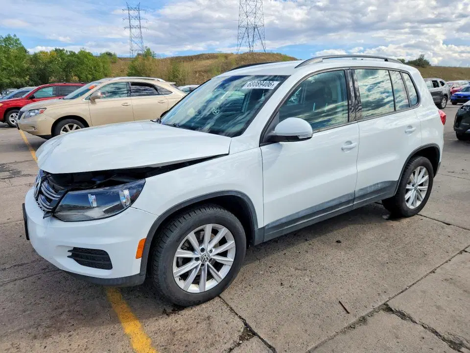 WVGBV7AX5JK002195 — 2018 Volkswagen Tiguan Limited, Передняя часть, фото до ремонта