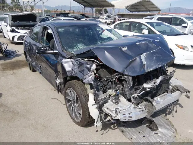 19XZE4F98LE006596 — 2020 Honda Insight Touring, Правый бок (Right Side), фото до ремонта