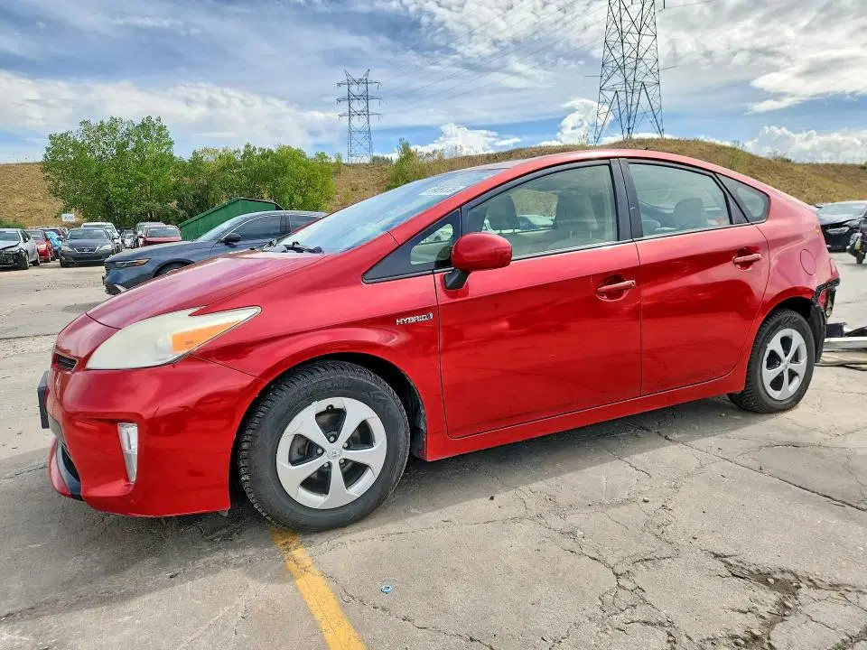 JTDKN3DU2C5407737 — 2012 Toyota Prius, Задняя часть (Rear End), фото до ремонта