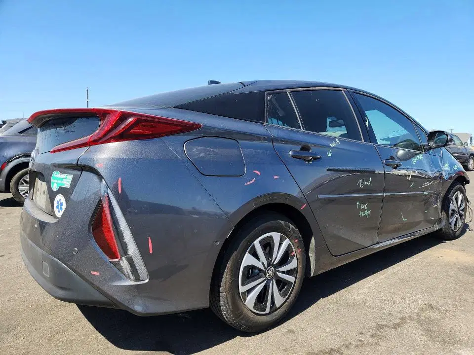2017 Toyota PRIUS PRIME VIN JTDKARFP3H3063845 фото 3