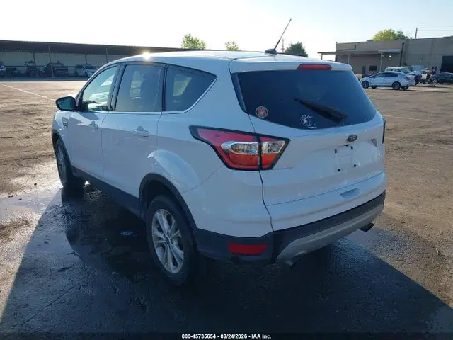 2017 Ford ESCAPE SE VIN 1FMCU9GD5HUE17693 фото 3