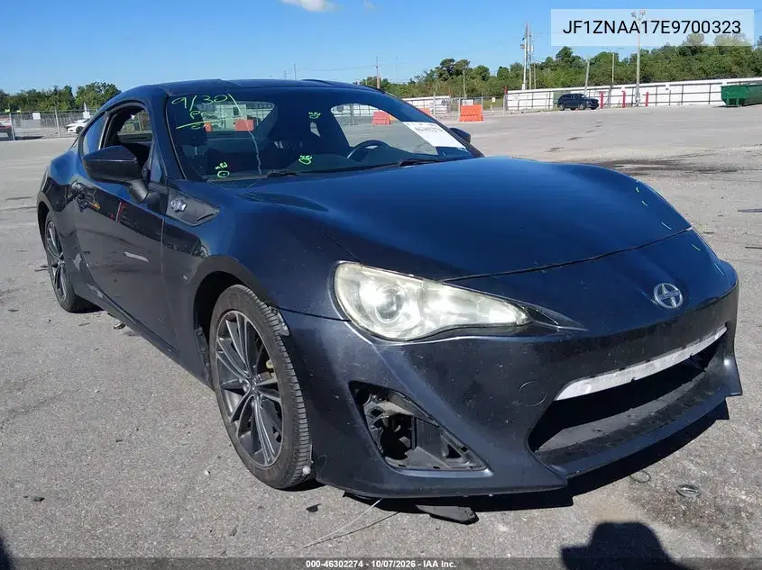JF1ZNAA17E9700323 — 2014 Scion FR-S, Передний левый, фото до ремонта