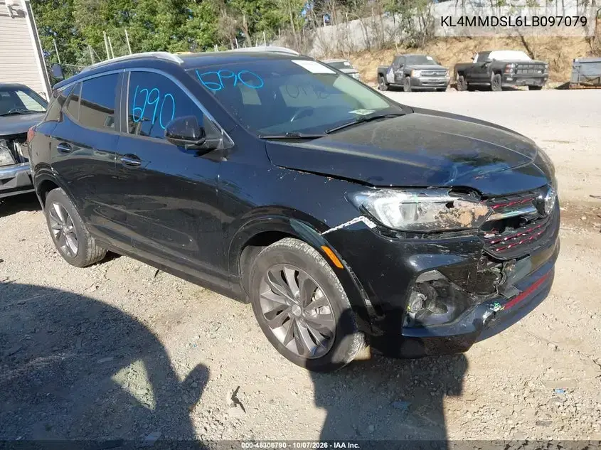 KL4MMDSL6LB097079 — 2020 Buick Encore GX, передняя часть, фото до ремонта