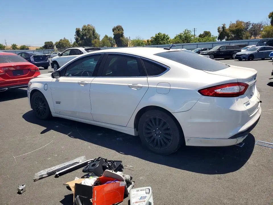 2016 Ford Fusion VIN 3FA6P0PU0GR106690 фото 2