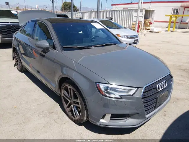 WAUAUGFF1K1011628 — 2019 Audi A3 40 Premium/40 Titanium Premium, Задняя часть (Rear), фото до ремонта