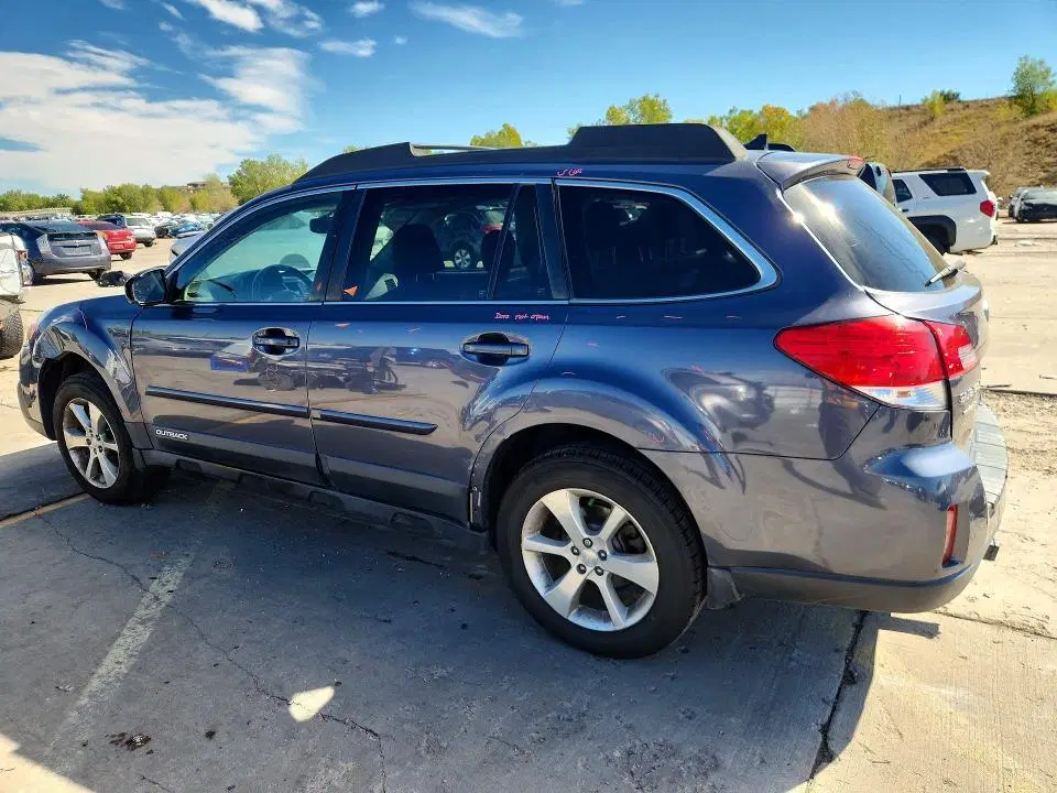 2014 Subaru Outback VIN 4S4BRBLC9E3247597 фото 2