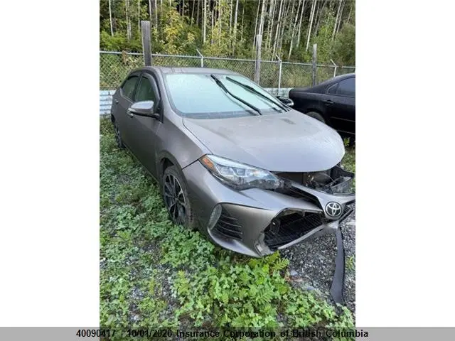 2T1BURHE5HC814406 — 2017 Toyota Corolla L/LE/XLE/SE/XSE, Передняя часть слева (Left Front), фото до ремонта