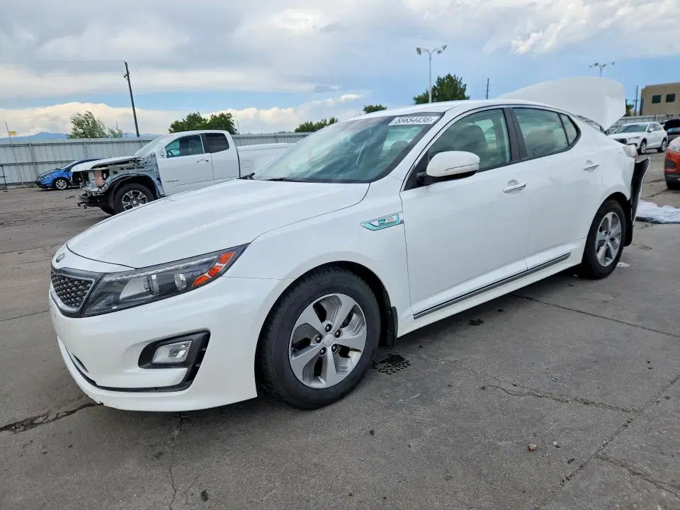 KNAGM4ADXF5088172 — 2015 Kia Optima, Задняя часть, фото до ремонта