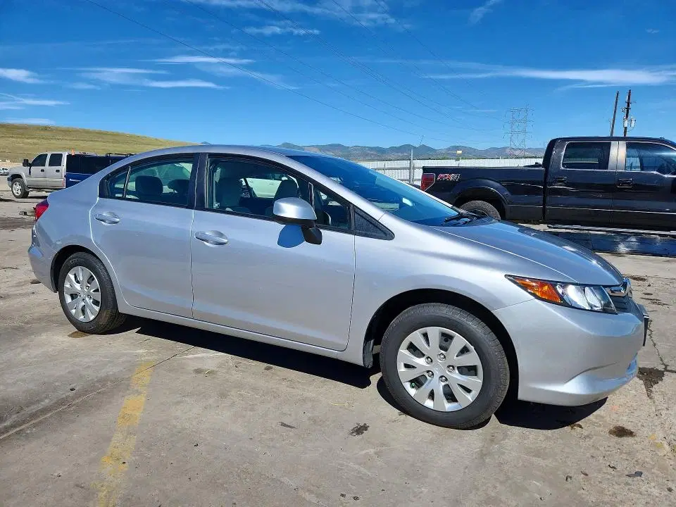 2012 HONDA CIVIC VIN 19XFB2F51CE379041 фото 4