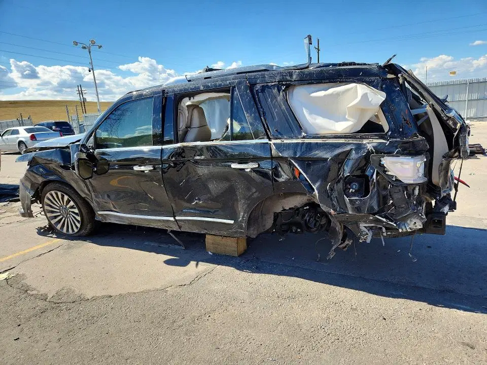 2018 LINCOLN NAVIGATOR VIN 5LMJJ2LT4JEL12144 фото 2