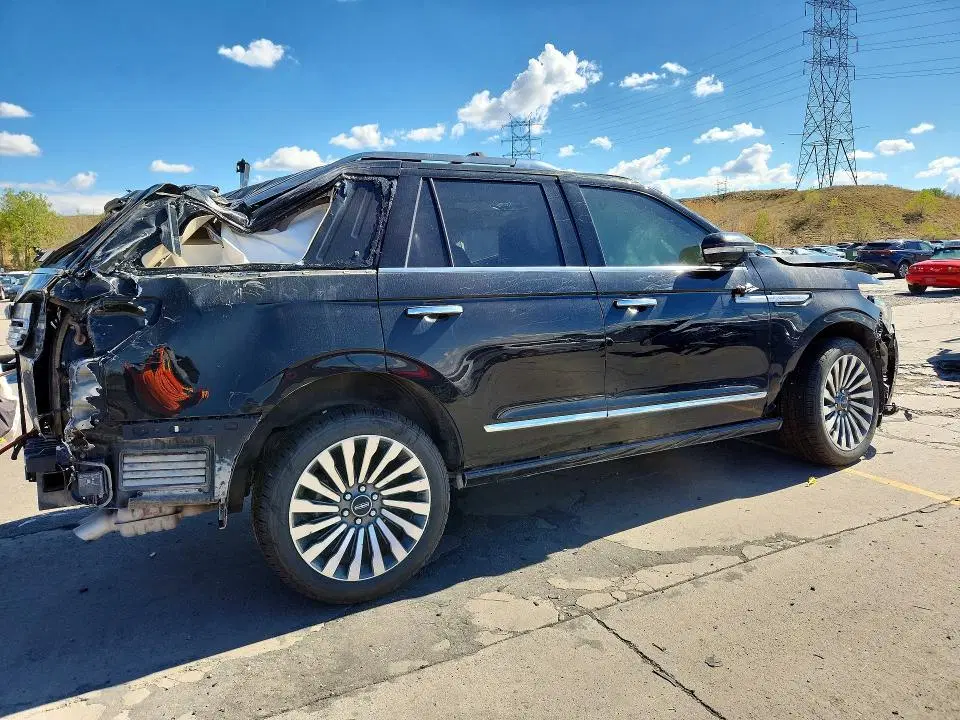 2018 LINCOLN NAVIGATOR VIN 5LMJJ2LT4JEL12144 фото 3