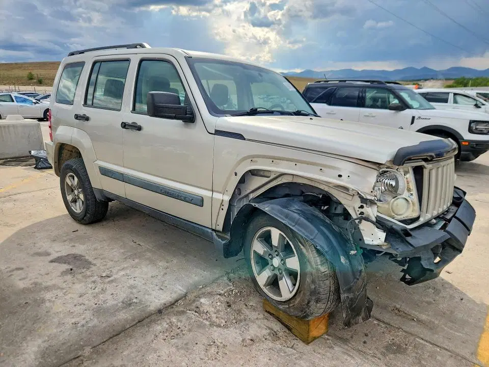 2008 JEEP LIBERTY VIN 1J8GN28K38W218260 фото 4