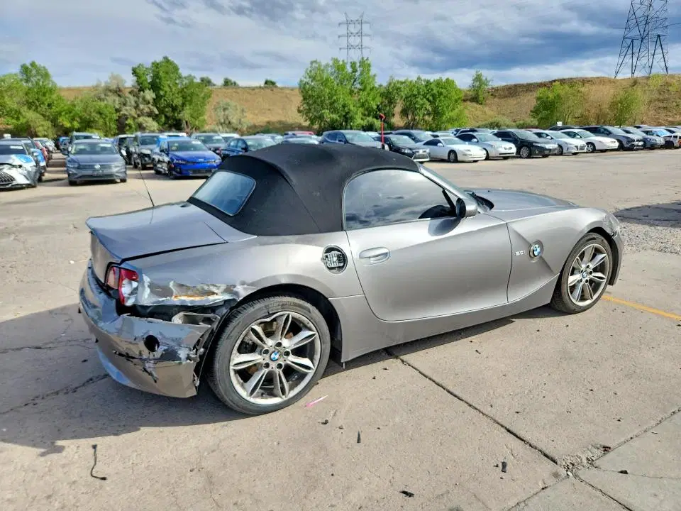 2005 BMW Z4 VIN 4USBT53585LU11151 фото 3