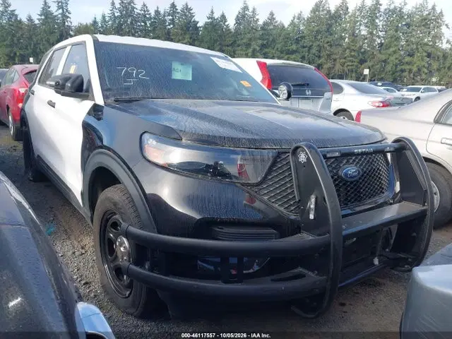 1FM5K8ABXNGB57768 — 2022 Ford Police Interceptor Utility, Задняя часть (Rear), фото до ремонта