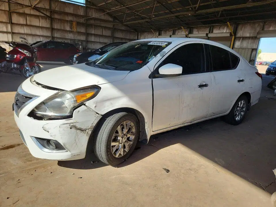 3N1CN7AP5HL856382 — 2017 Nissan Versa, Передняя часть (Front End), фото до ремонта