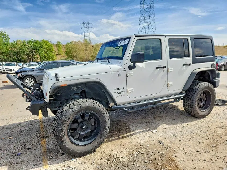 1C4BJWDG4CL282887 — 2012 Jeep Wrangler Unlimited, FRONT END, фото до ремонта