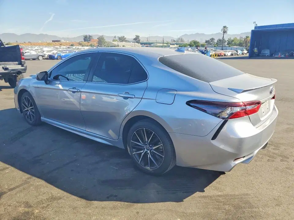 2022 Toyota Camry VIN 4T1G11AK8NU673289 фото 2