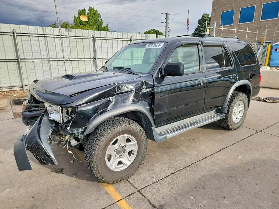 JT3HN86RXX0198979 — 1999 Toyota 4RUNNER, Передняя часть (Front End), фото до ремонта