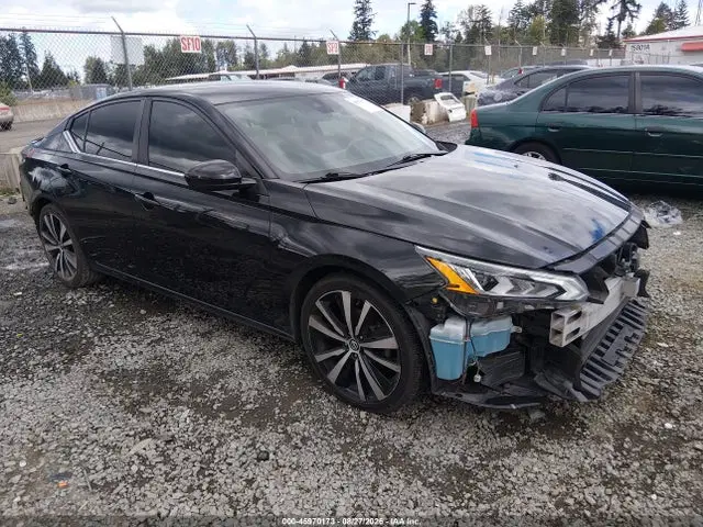 1N4BL4CV0LC129220 — 2020 Nissan Altima SR FWD, Передняя часть (Front & Rear), фото до ремонта