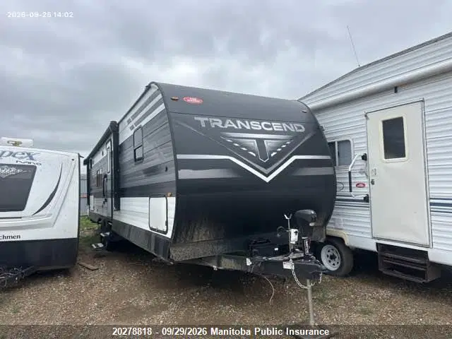573TT3622NDD01881 — 2022 Grande Design Transcend, Hail, фото до ремонта