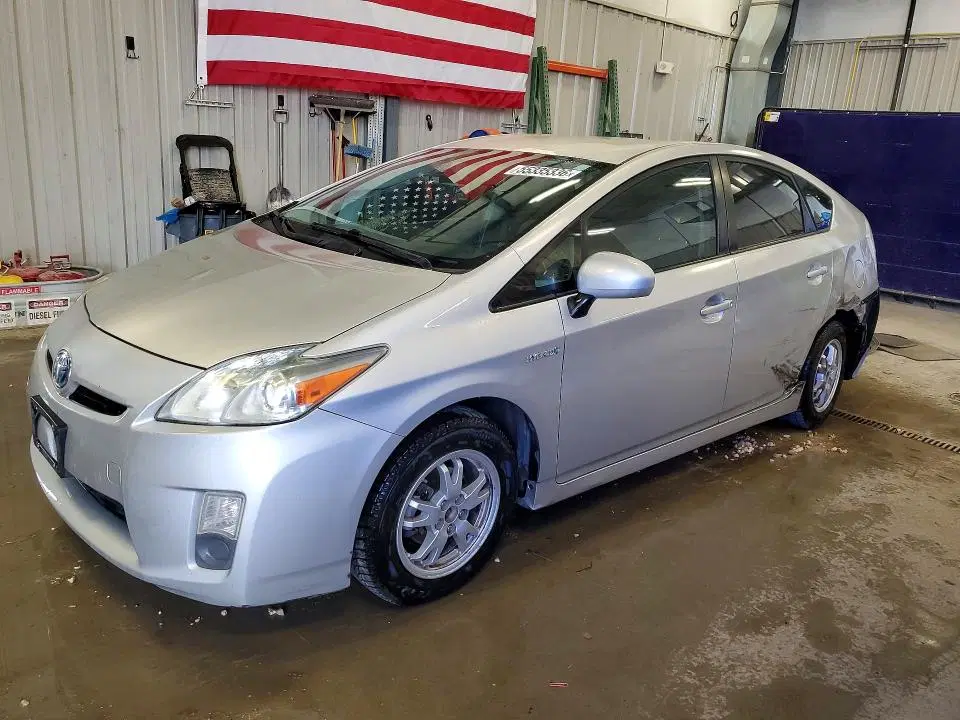 JTDKN3DU4A0173921 — 2010 Toyota Prius, Задняя часть (Rear End), фото до ремонта
