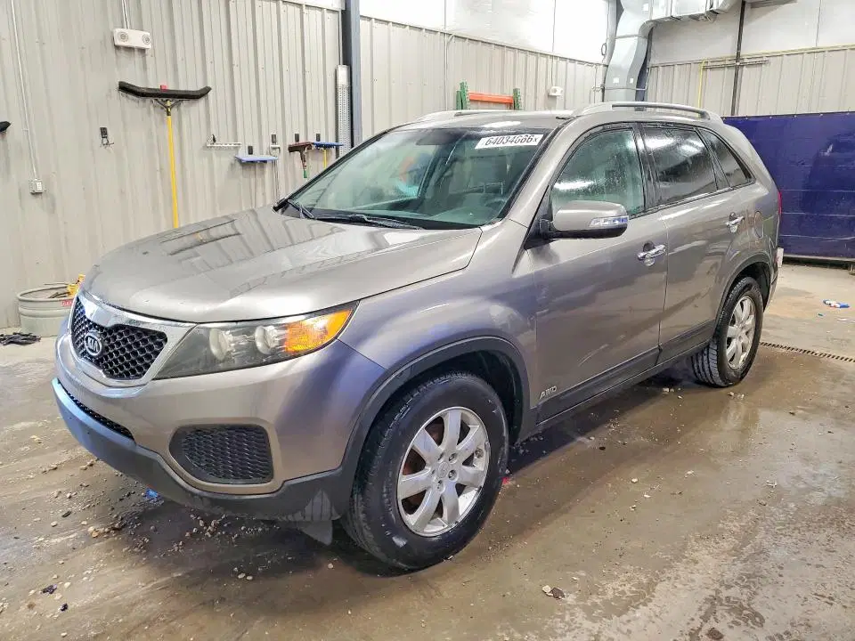 5XYKTDA21BG116988 — 2011 Kia Sorento, Механические повреждения (Mechanical), фото до ремонта