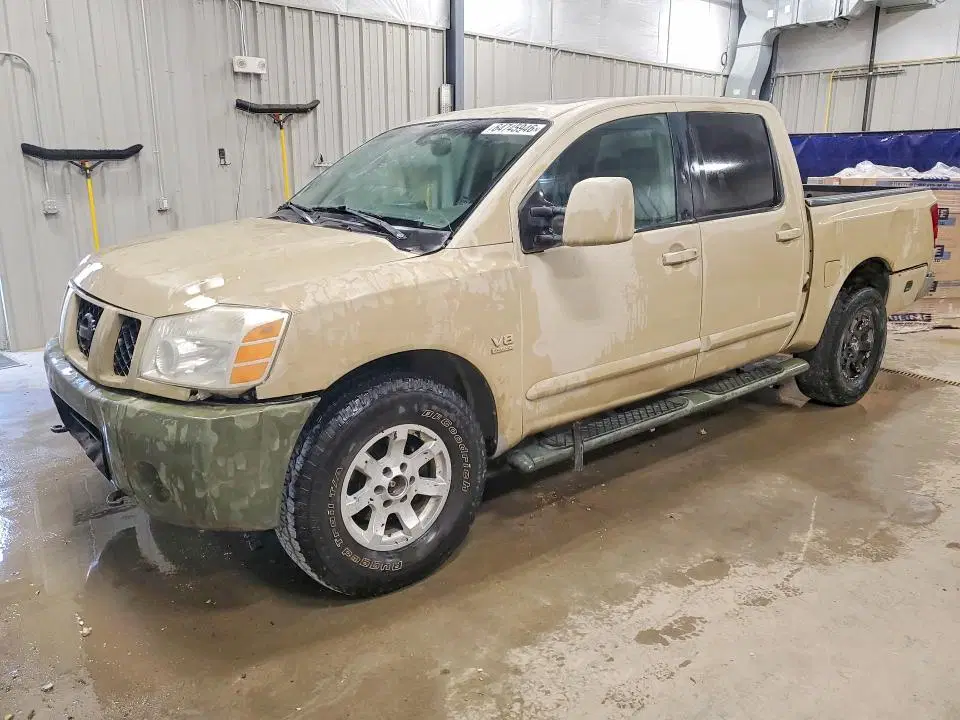 1N6AA07B34N578060 — 2004 Nissan Titan, Передняя часть (Front End), фото до ремонта