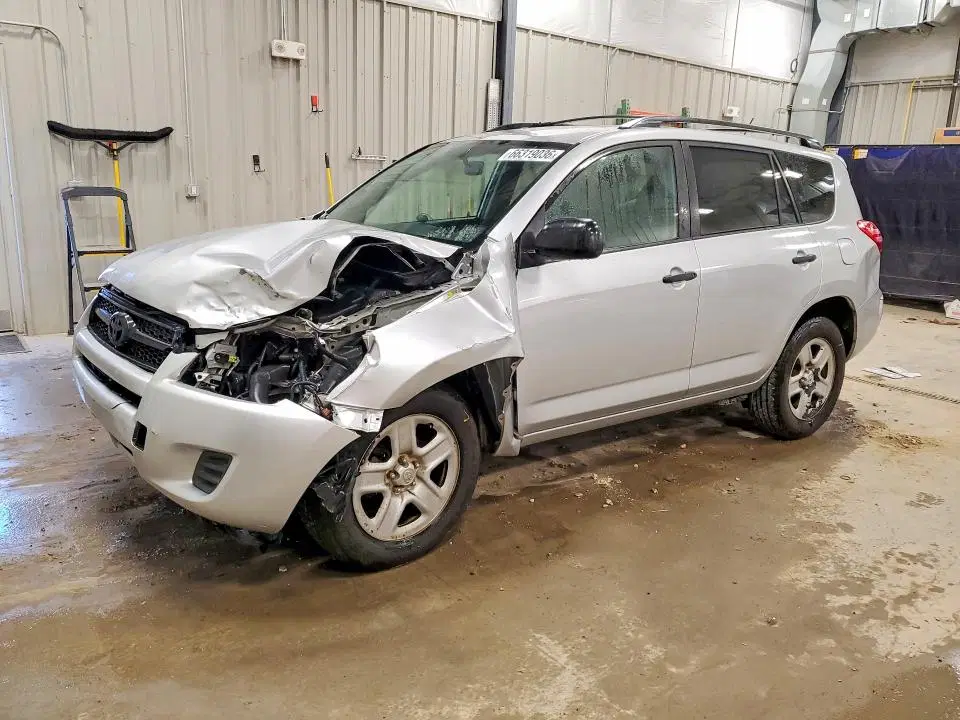 JTMBF4DV2AD030888 — 2010 Toyota RAV4, Передняя часть (Front End), фото до ремонта