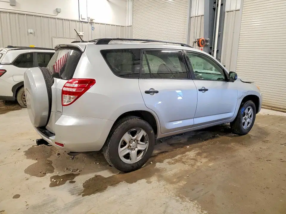 2010 TOYOTA RAV4 VIN JTMBF4DV2AD030888 фото 3