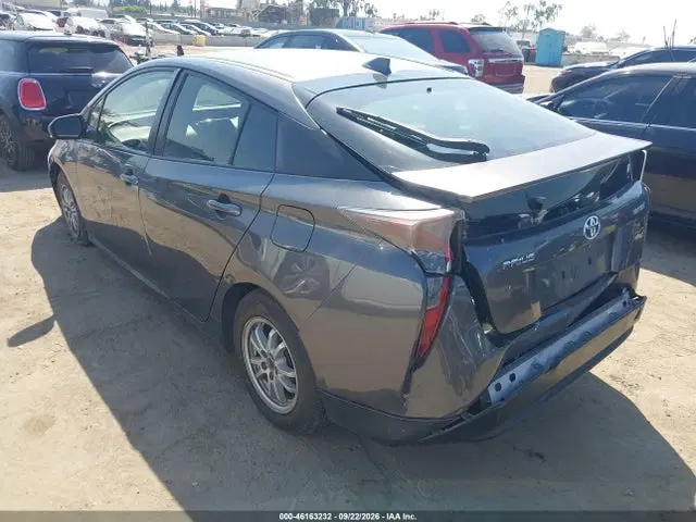 2016 Toyota Prius Two VIN JTDKBRFUXG3016572 фото 3