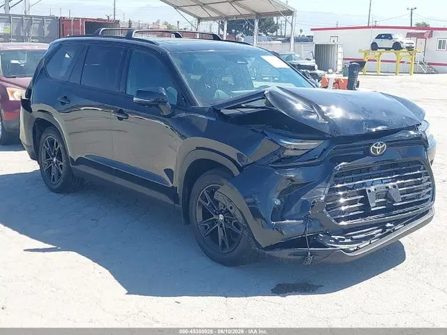 5TDACAB52TS076928 — 2026 Toyota Grand Highlander Hybrid Nightshade Edition, Передняя часть (Front & Rear), фото до ремонта