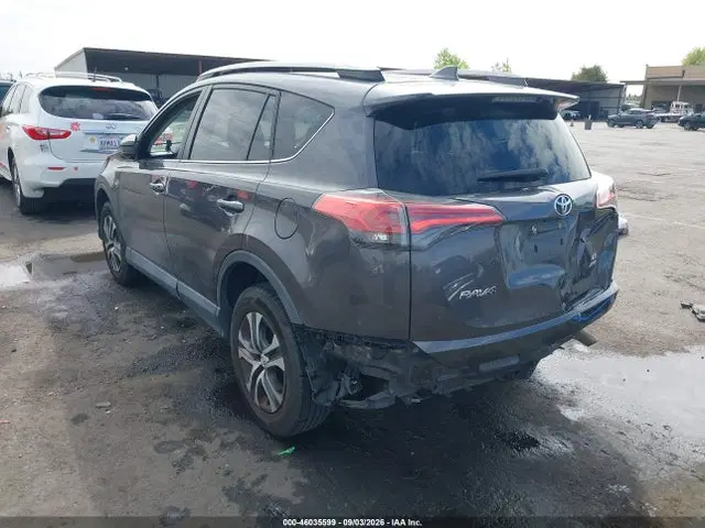2017 Toyota RAV4 LE VIN 2T3BFREV8HW563658 фото 3