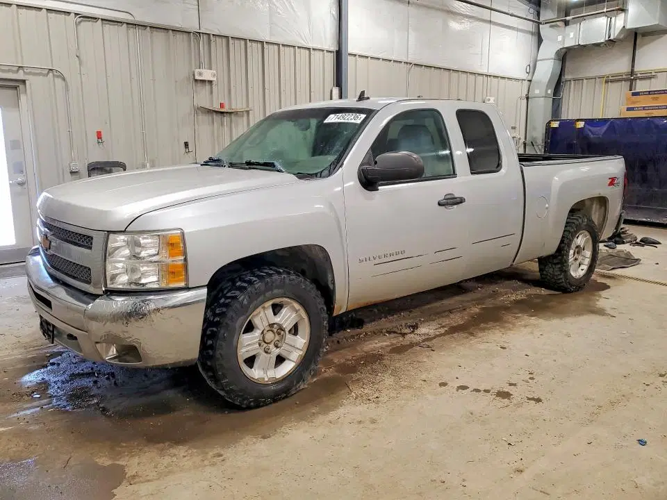 1GCRKSE78DZ326939 — 2013 Chevrolet Silverado, Задняя часть (Rear End), фото до ремонта