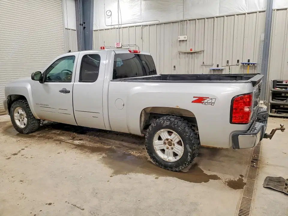 2013 CHEVROLET SILVERADO VIN 1GCRKSE78DZ326939 фото 2
