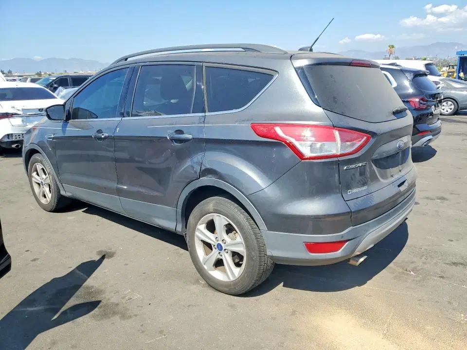 2016 Ford Escape VIN 1FMCU0GX2GUB89608 фото 2