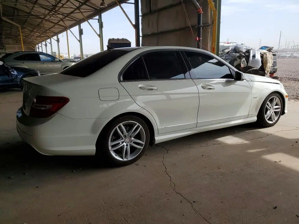 2012 MERCEDES-BENZ C VIN WDDGF4HB4CR203540 фото 3