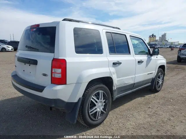 2015 Jeep Patriot Sport/north VIN 1C4NJRAB9FD248045 фото 4