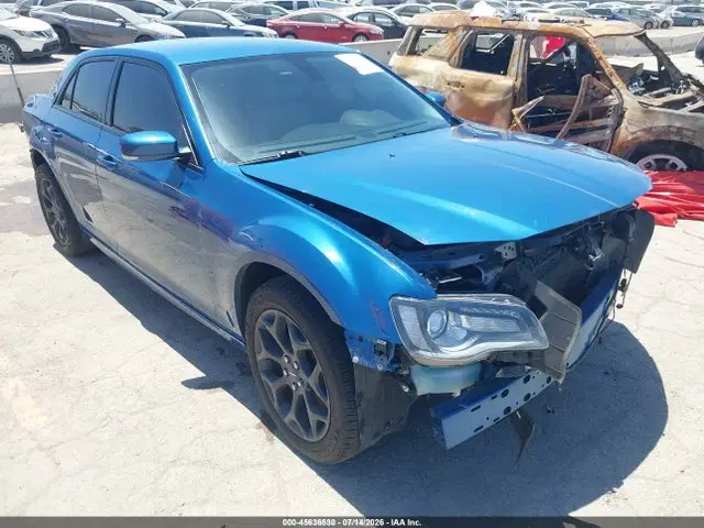 2C3CCASG3NH236931 — 2022 Chrysler 300 Touring L AWD, Передняя часть (Front & Rear), фото до ремонта