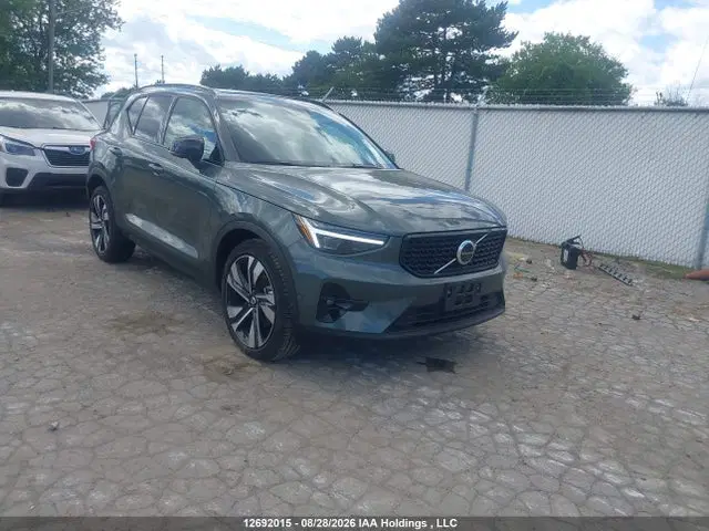 YV4L12UM2T2802672 — 2026 Volvo XC40 Ultra, Левый бок (Left Side), фото до ремонта