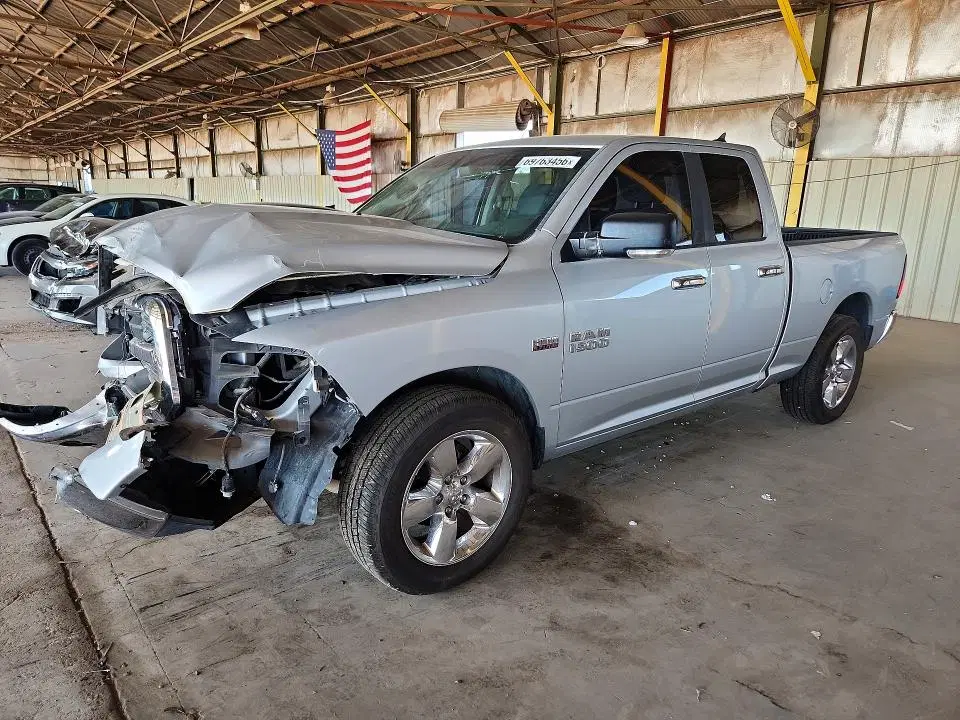 1C6RR6GTXHS519113 — 2017 RAM 1500, передняя часть, фото до ремонта