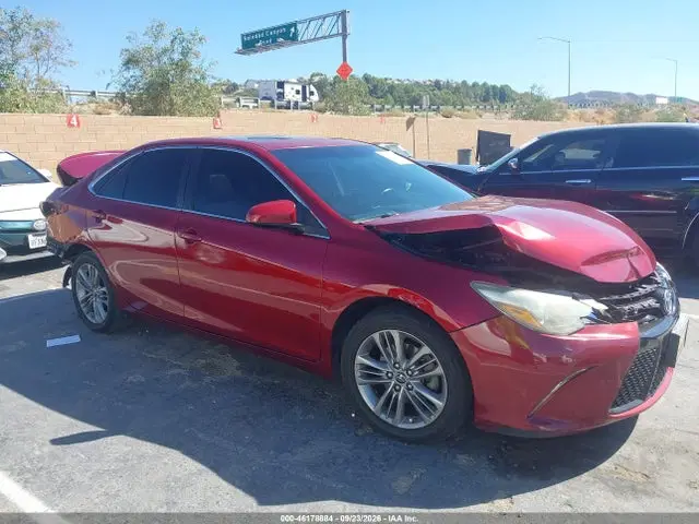 4T1BF1FKXHU678308 — 2017 Toyota Camry SE, Передняя часть (Front & Rear), фото до ремонта
