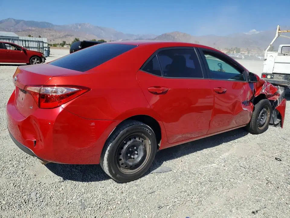 2018 Toyota Corolla VIN 5YFBURHE7JP828295 фото 3